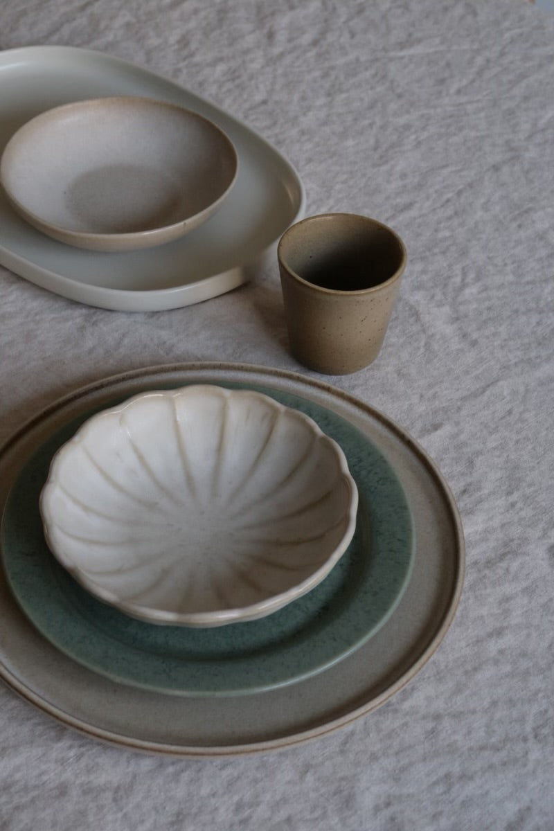 Farrago Appetizer Flower Small Plate Pale Beach/16cm