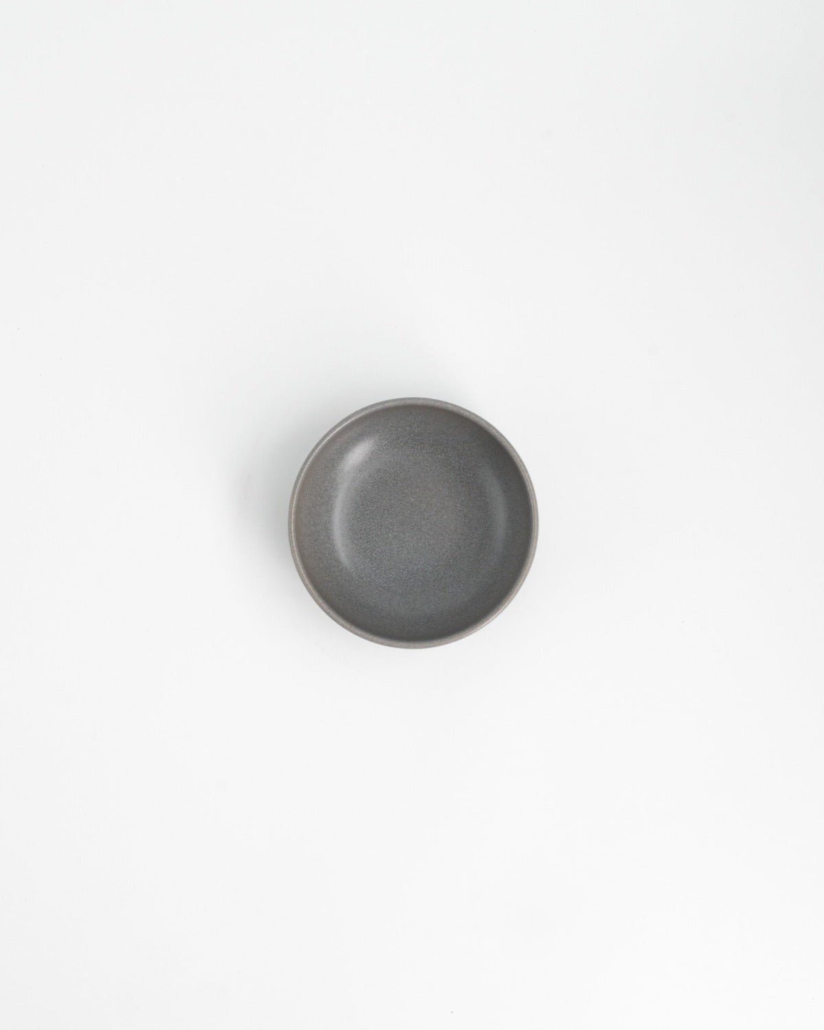Liten Skål Archi Dark Ash, varmgrå stengods 12 cm (bild 2) – från Norling Studio