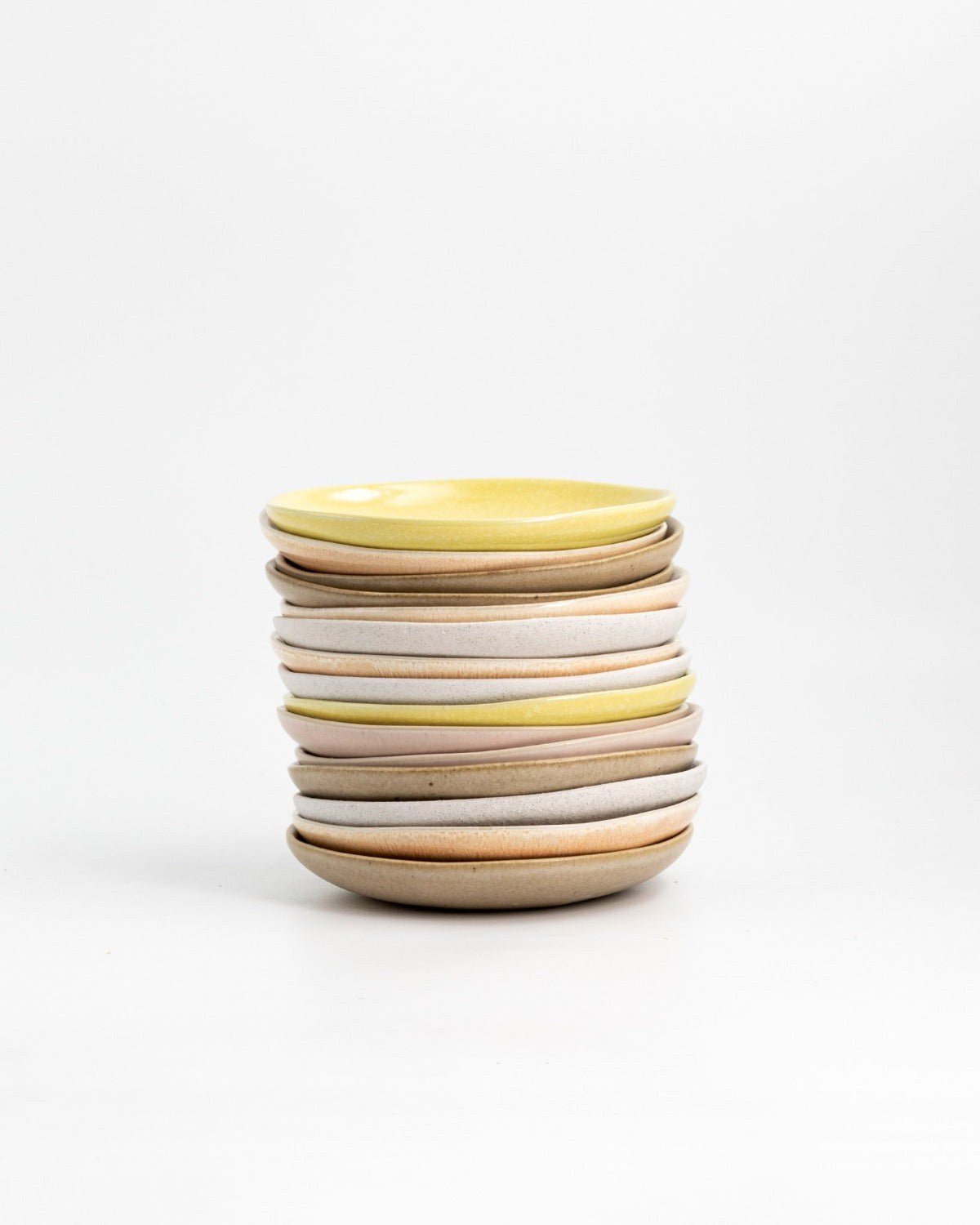 Liten Tallrik Farrago Turmeric, gurkmejegul 15 cm (bild 2) – från Norling Studio