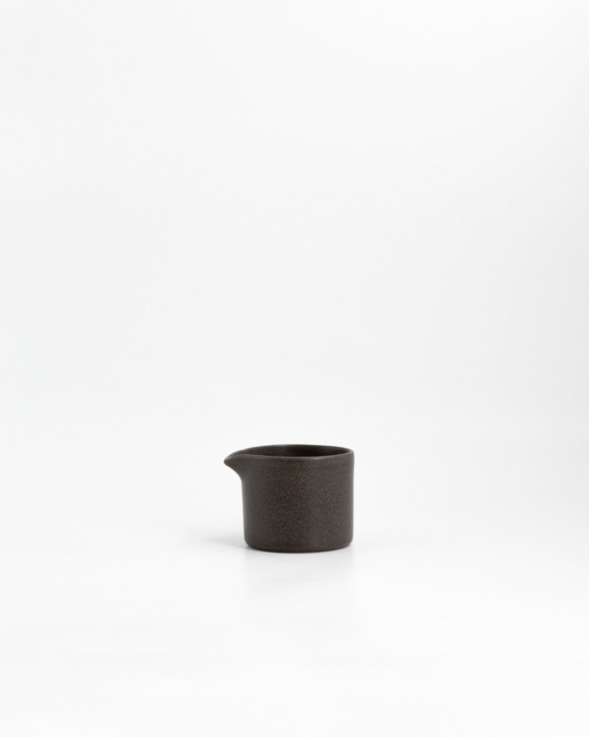 Kanna Farrago Mjölk Stone, gråbrun – från Norling Studio