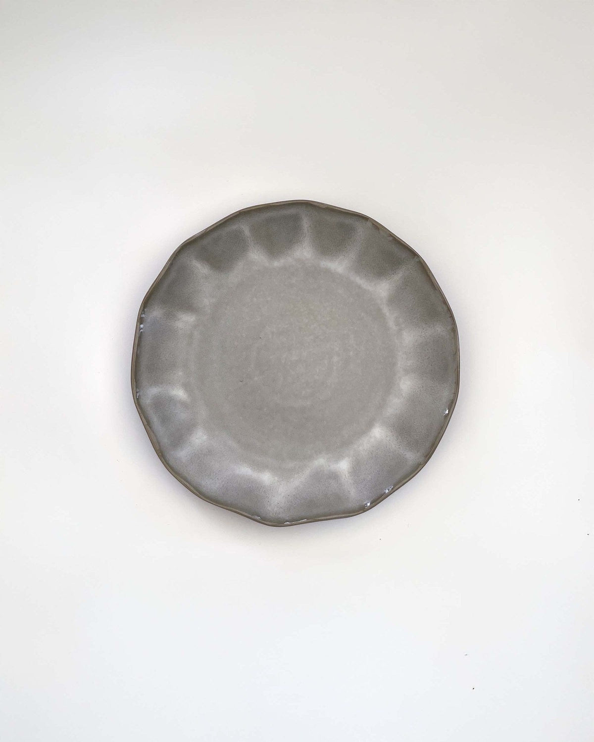 Tallrik Farrago Wave Grey, grå 21 cm (bild 2) – från Norling Studio
