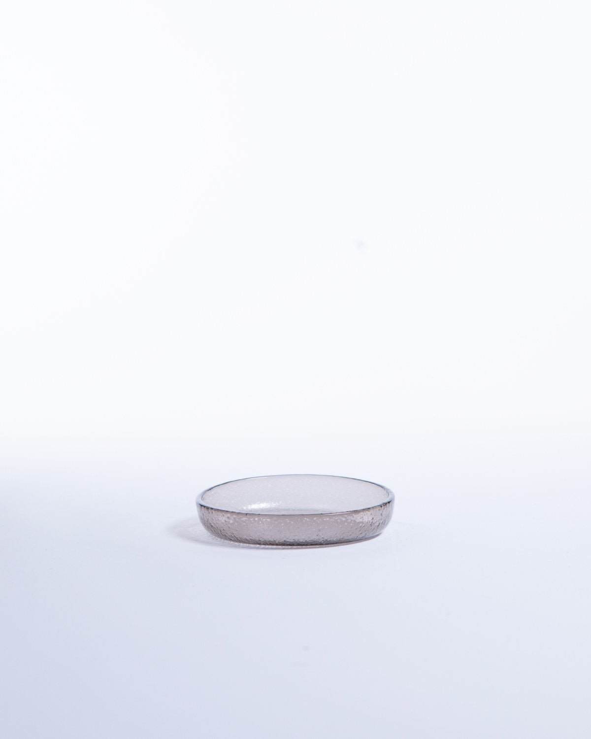 Glas Just S Edge Smoke, rökgrå glas 13,5 cm (bild 3) – från Norling Studio