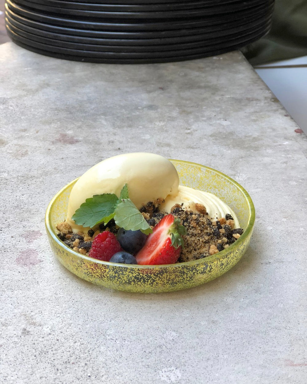 Just Glass Edge Small Plate Turmeric/13.5cm