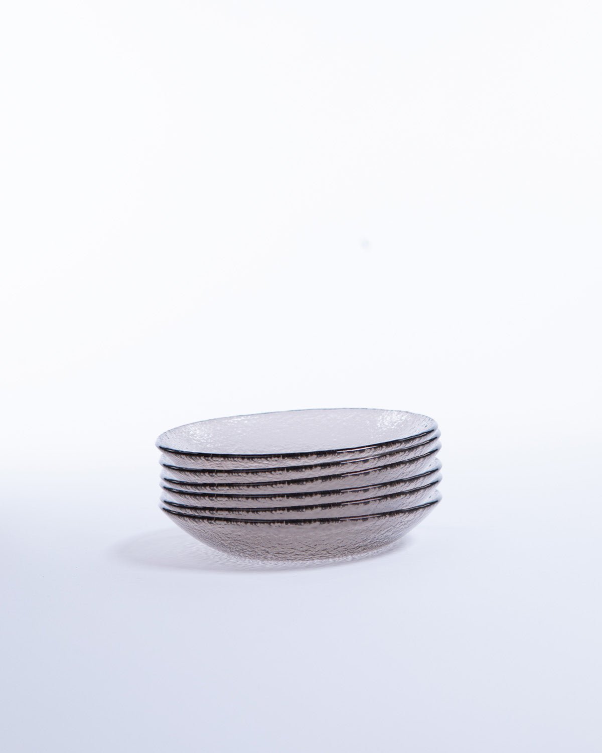 Mellan Skål Just Glass Smoke, rökgrå glas 18,5 cm, flera exemplar tillsammans – från Norling Studio