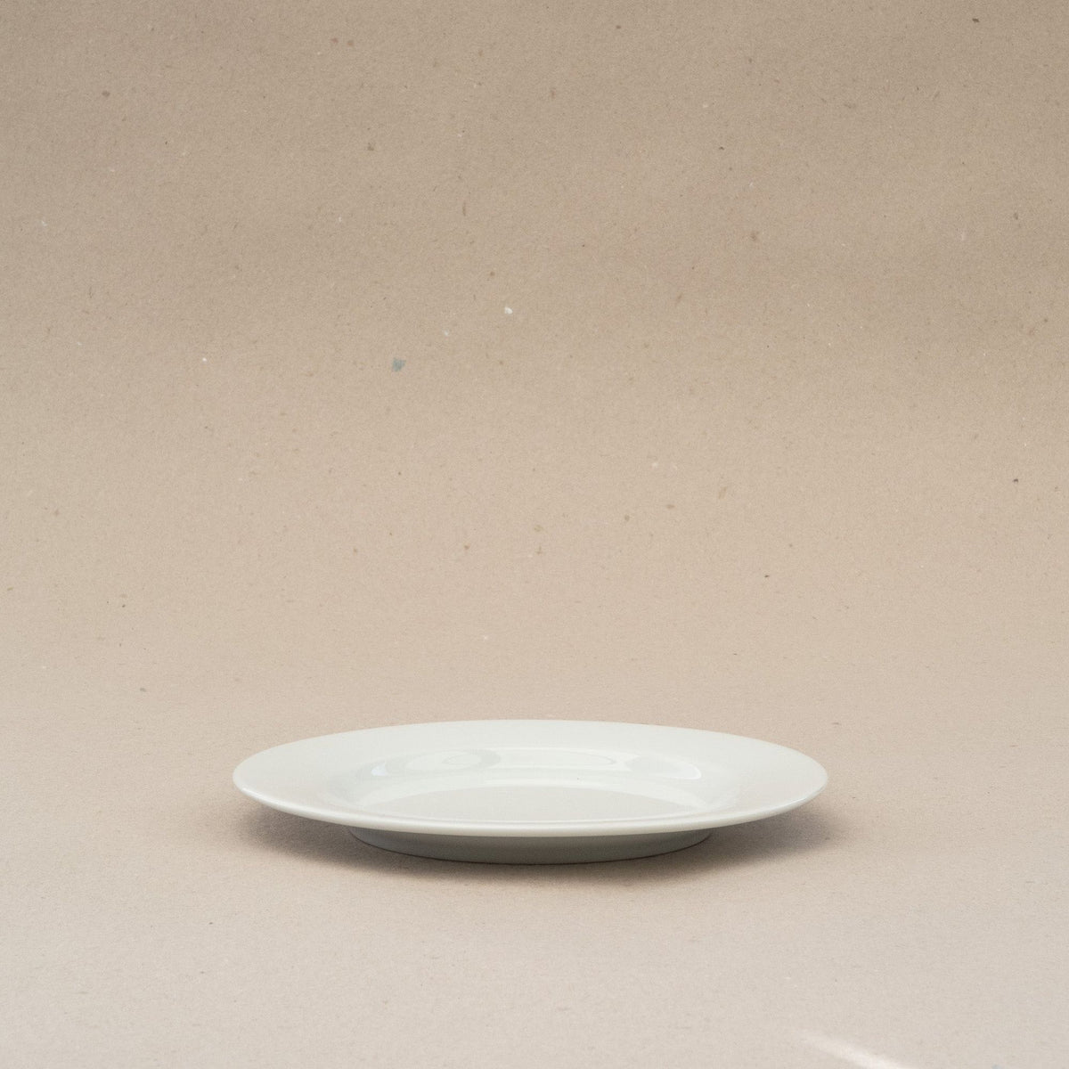 Plate Bistro 23 cm (bild 2) – från Norling Studio