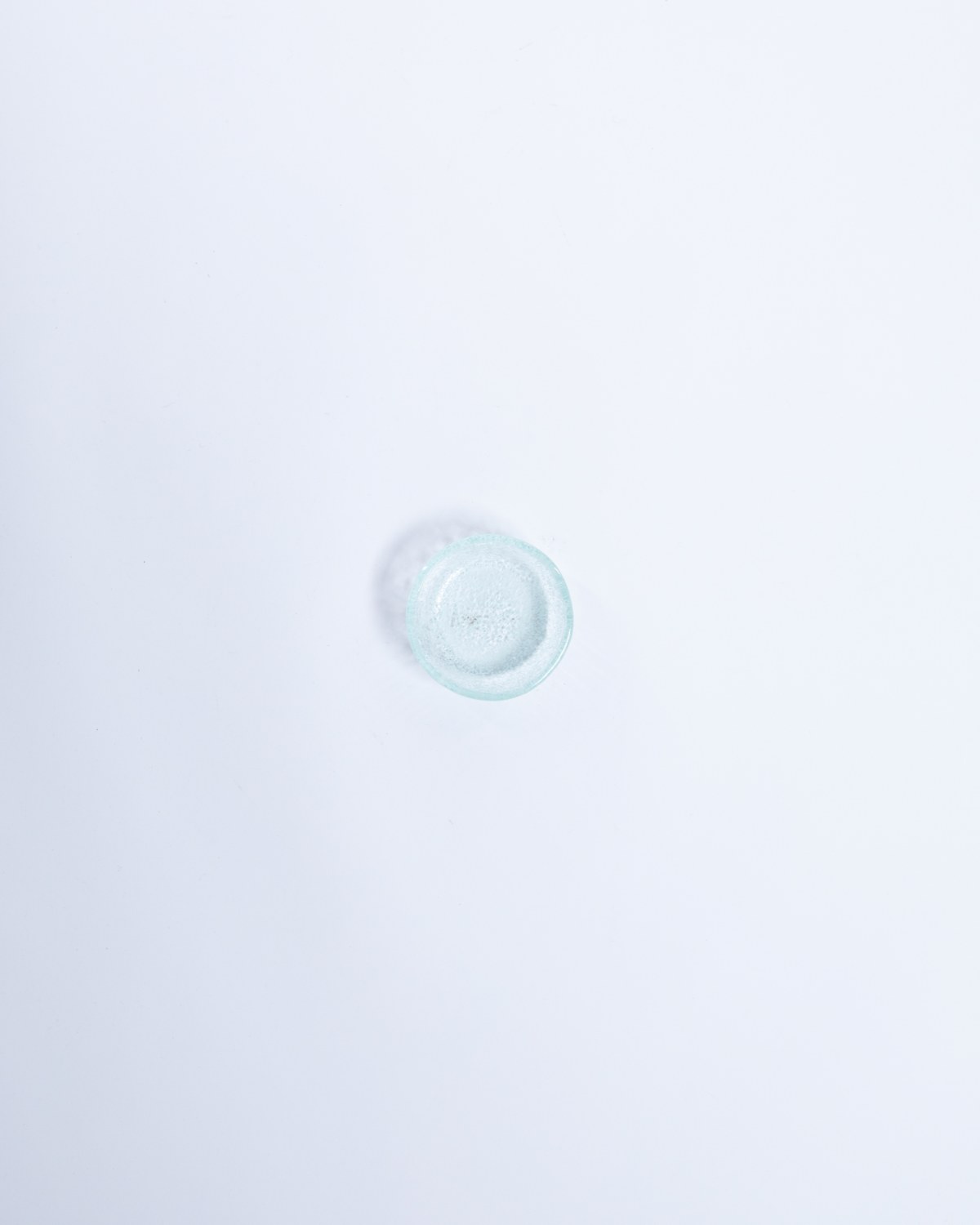 Dippskål Just Glass Arctic, isklar glas 7 cm – från Norling Studio