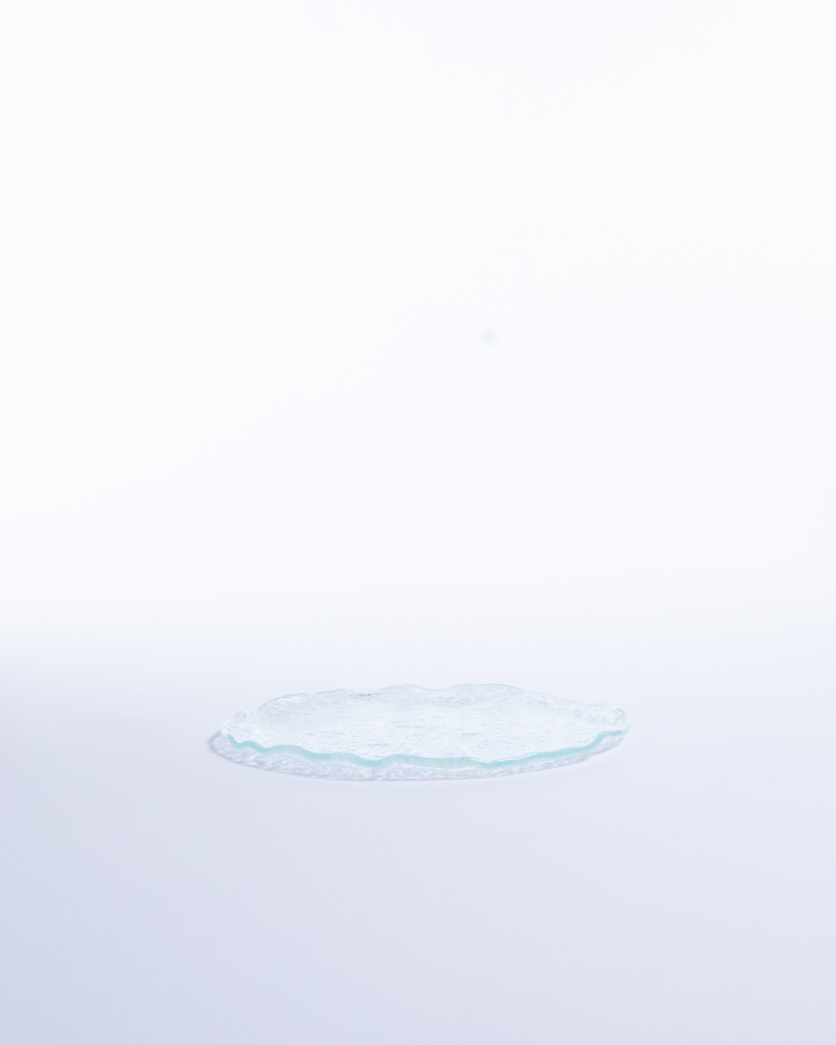 Tallrik Just Glass Arctic, isklar glas 20 cm (bild 3) – från Norling Studio