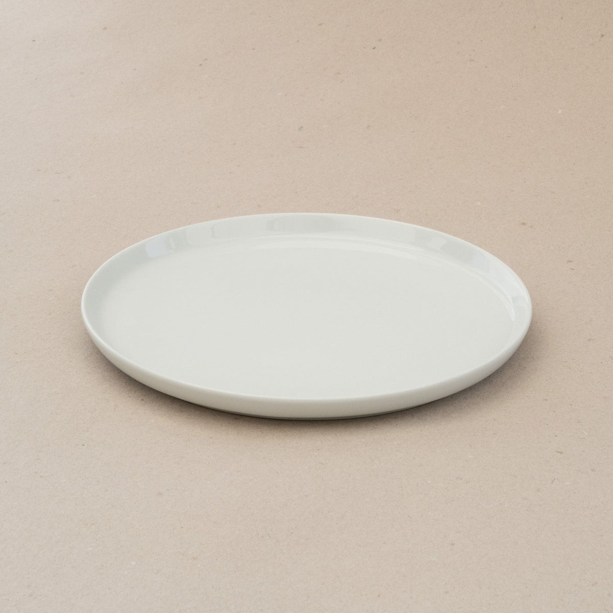 Plate Minimalistic 28 cm – från Norling Studio