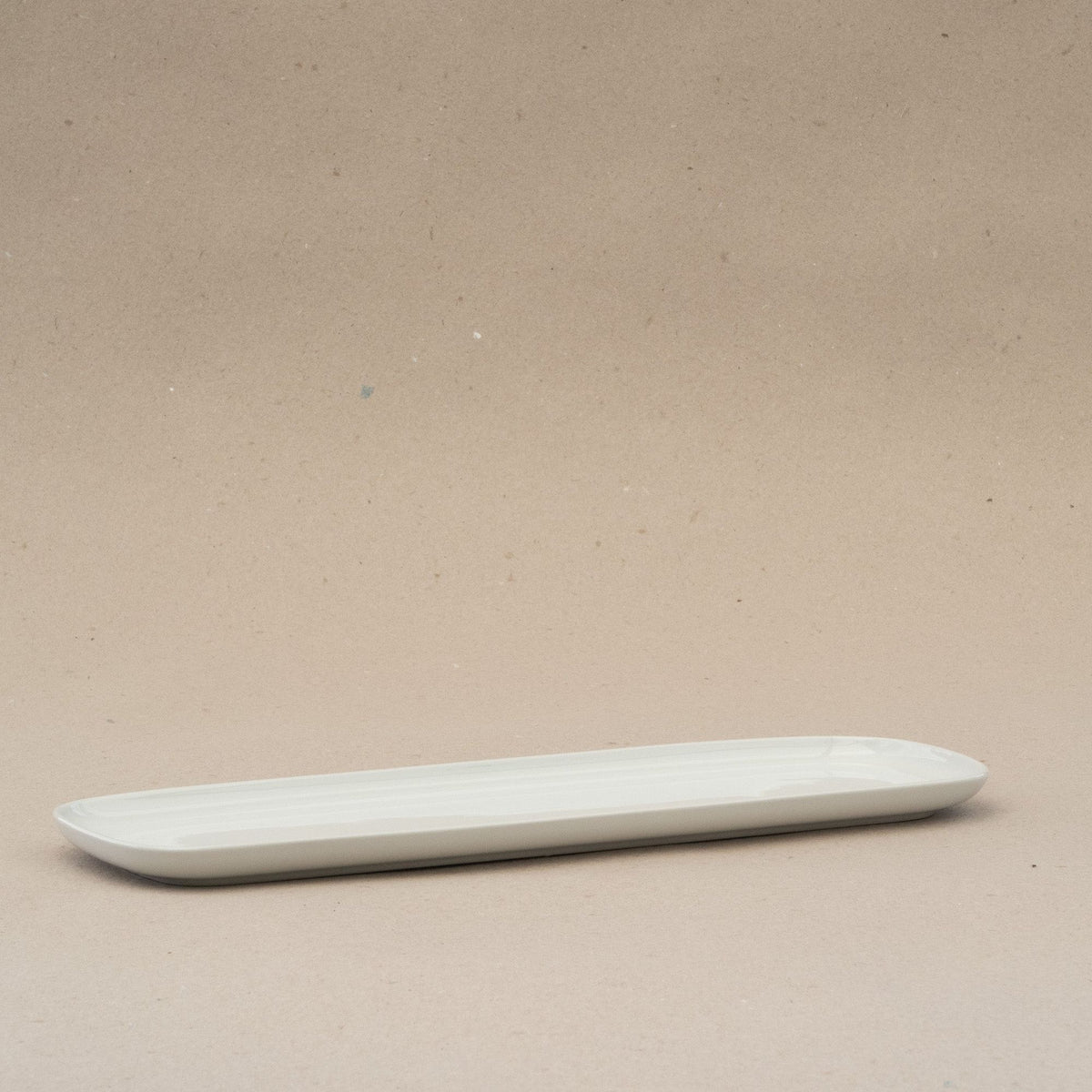 Platter Shallow 37x13 cm (bild 3) – från Norling Studio