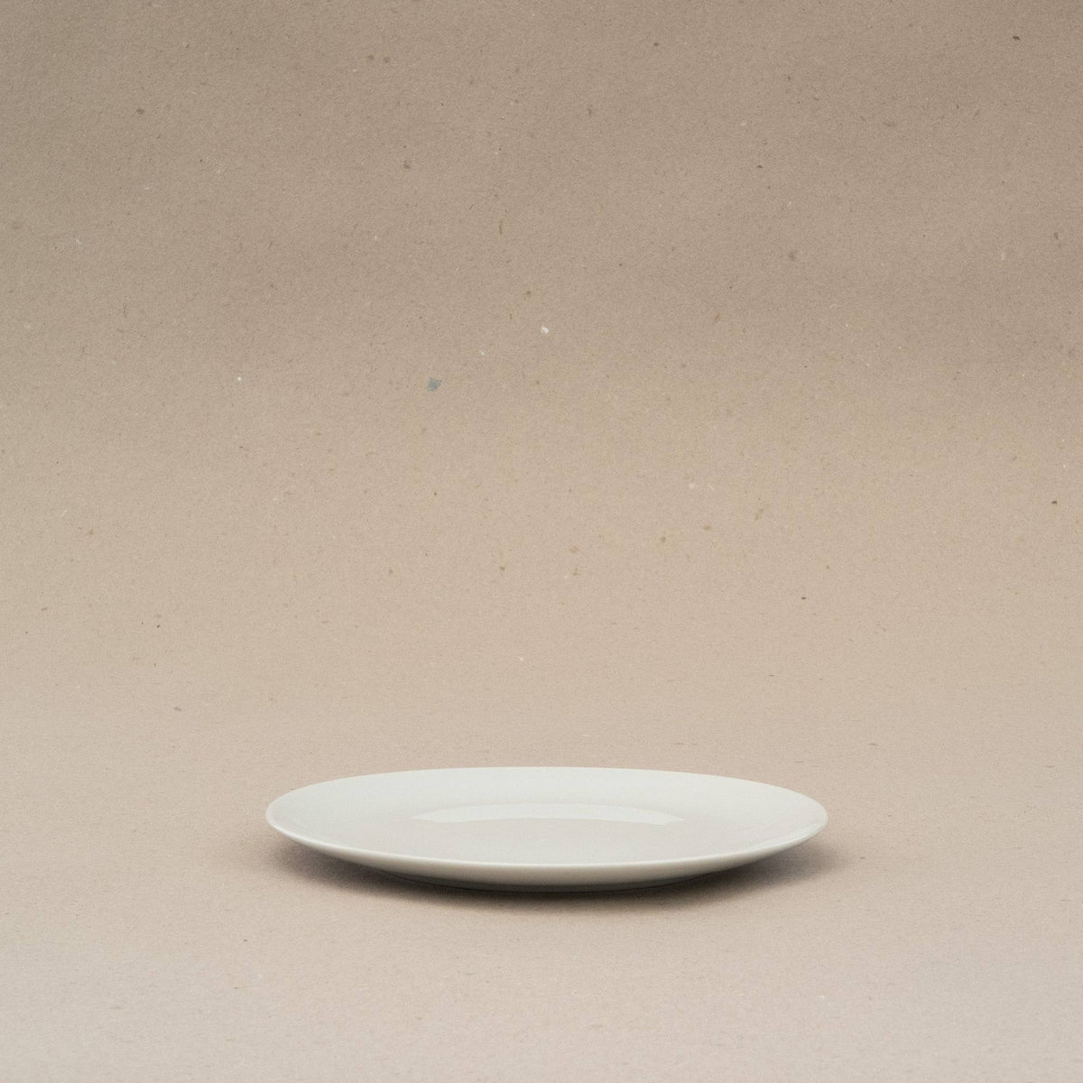 Small Plate Shallow 21 cm (bild 2) – från Norling Studio