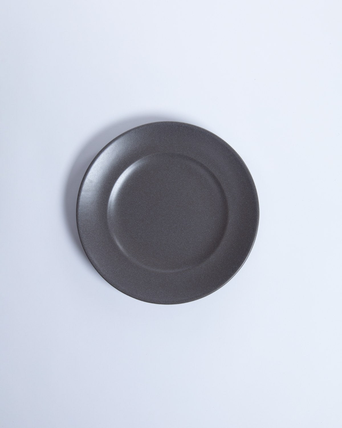 Tallrik Archi Rim Stone, gråbrun stengods 22 cm (bild 3) – från Norling Studio