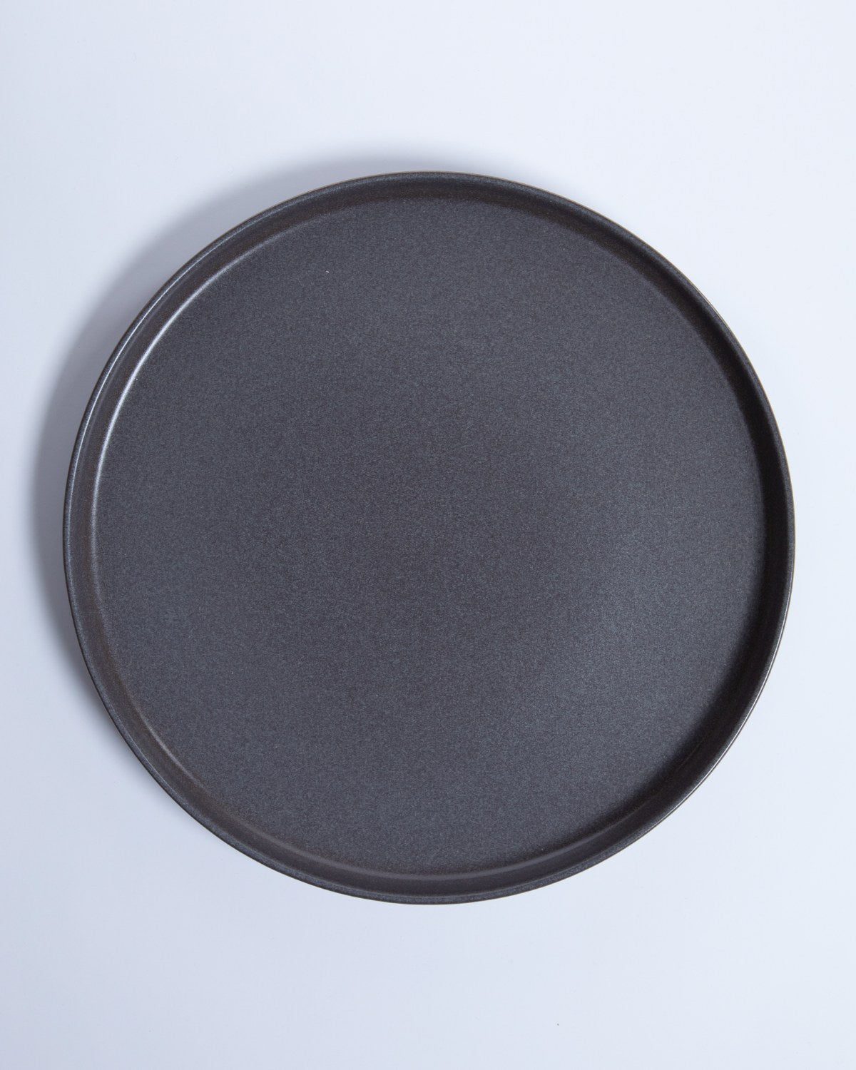 Serveringsfat Archi Stone, gråbrun stengods 34 cm – från Norling Studio