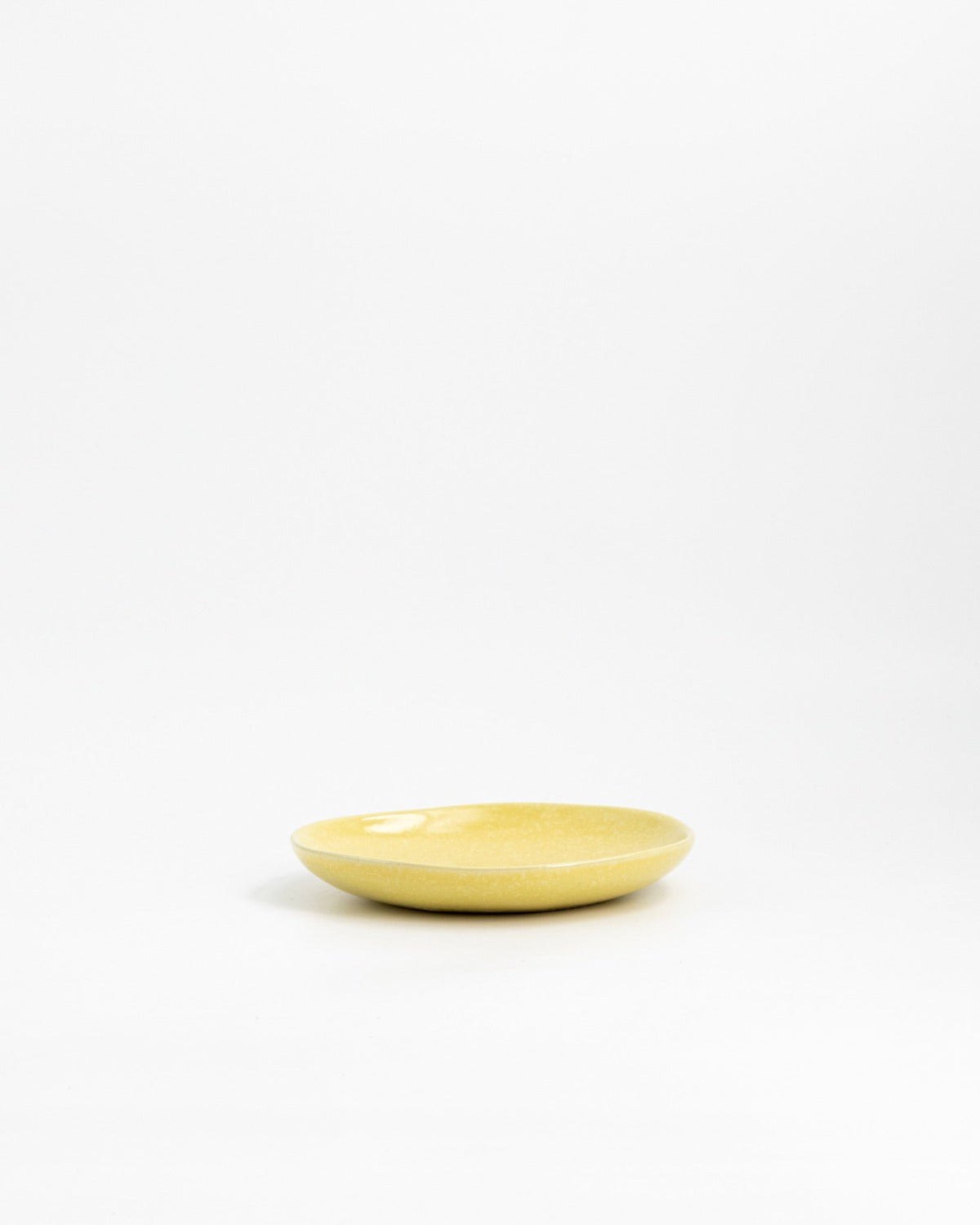 Liten Tallrik Farrago Turmeric, gurkmejegul 15 cm – från Norling Studio
